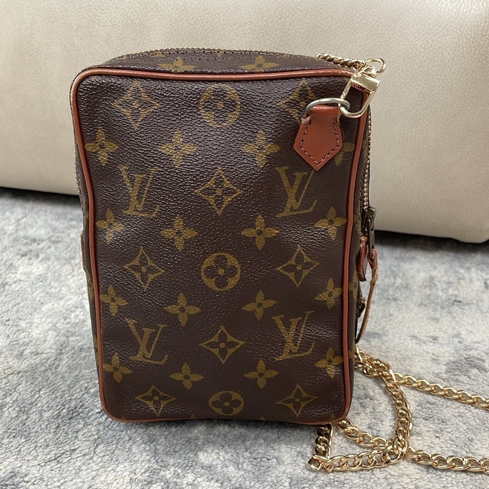 Louis Vuitton Monogram Mini Amazon Bag Crossbody Detachable Chain Strap Two Zip - Picture 5 of 17